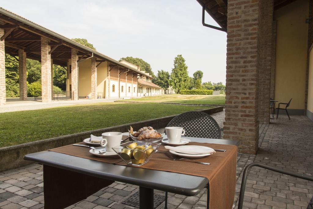 Country Hotel Castelbarco Vaprio dʼAdda Exteriér fotografie